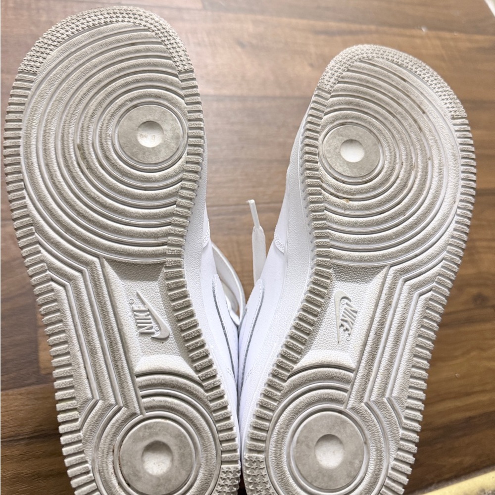 Nike AIR FORCE 1 MID LE (BIG KID) - Picture 5 of 5